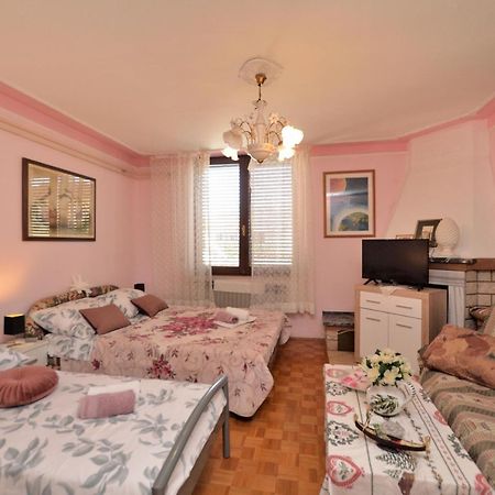 Apartments Medelin Ровинь Экстерьер фото