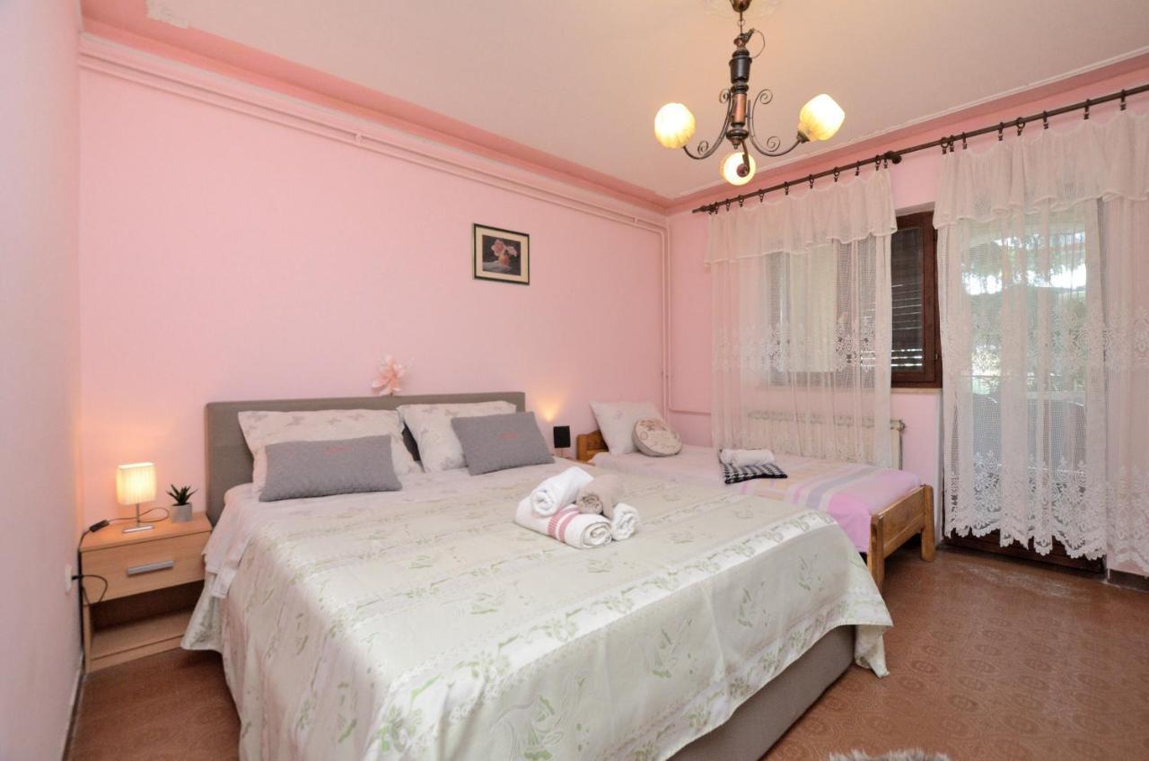 Apartments Medelin Ровинь Экстерьер фото